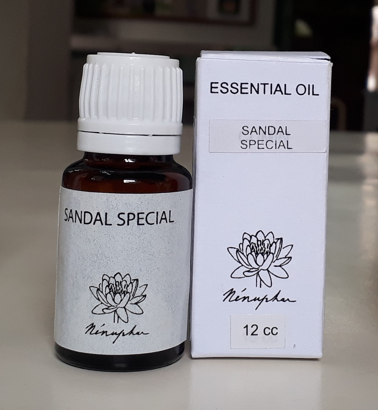Sandalwood Special Essential Oil - Image 2